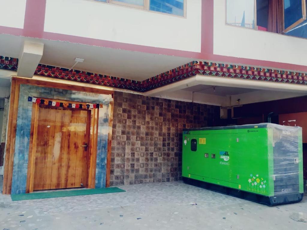 Hotel Diliphu Bomdila Ngoại thất bức ảnh