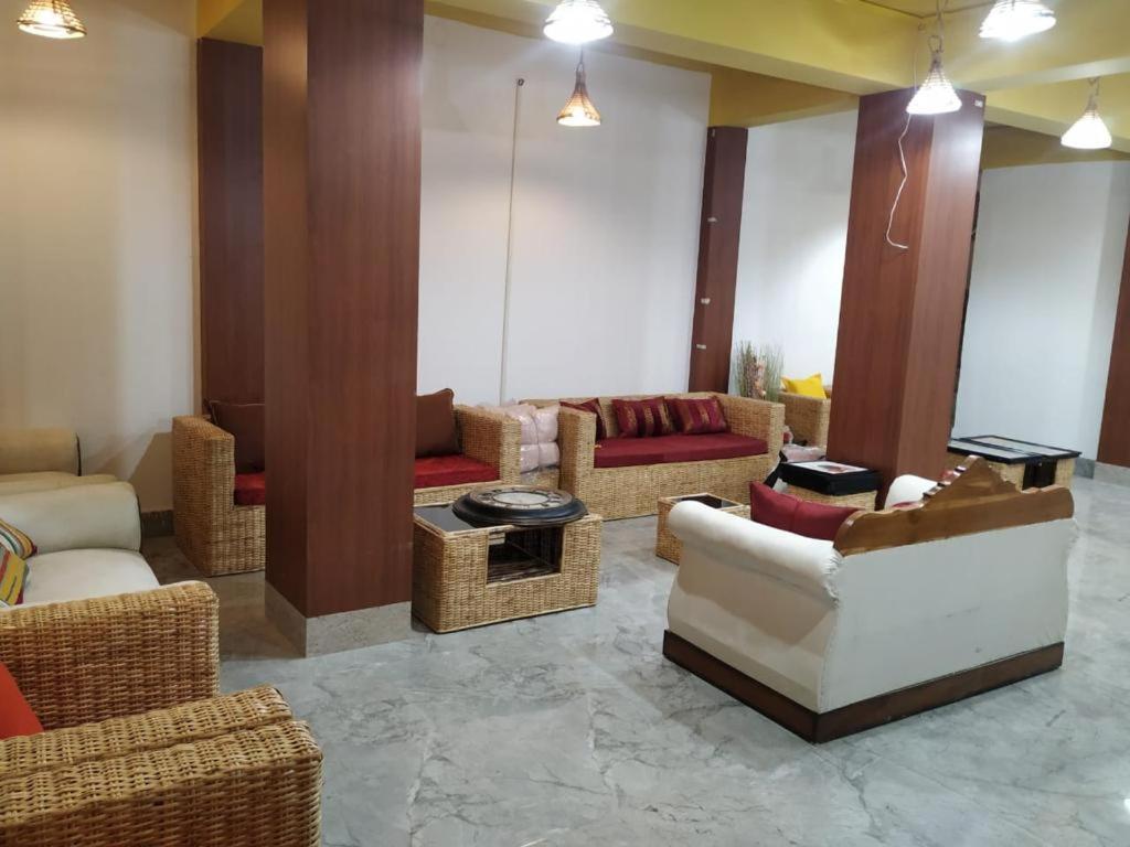 Hotel Diliphu Bomdila Ngoại thất bức ảnh